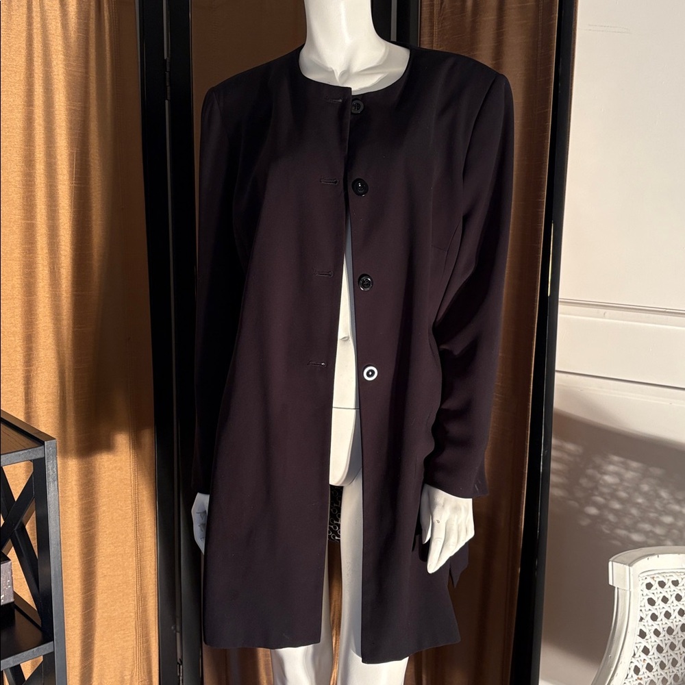 Elegant Black Button-Up Coat/Blazer